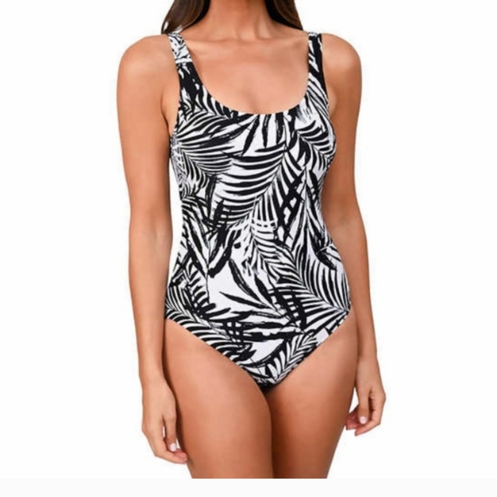 Ocean Pacific Ladies' Swimsuit nwt black